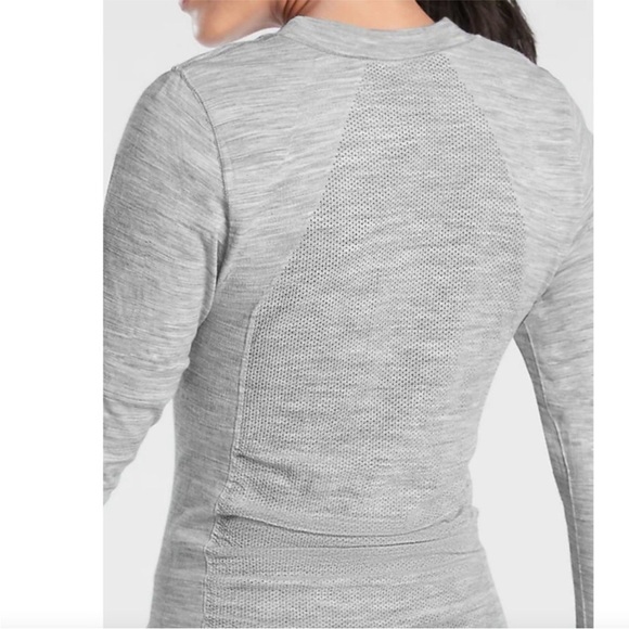 Athleta Foresthill Ascent Long Sleeve Wool Blend Ruched Top Gray Size XS GUC - Picture 2 of 16